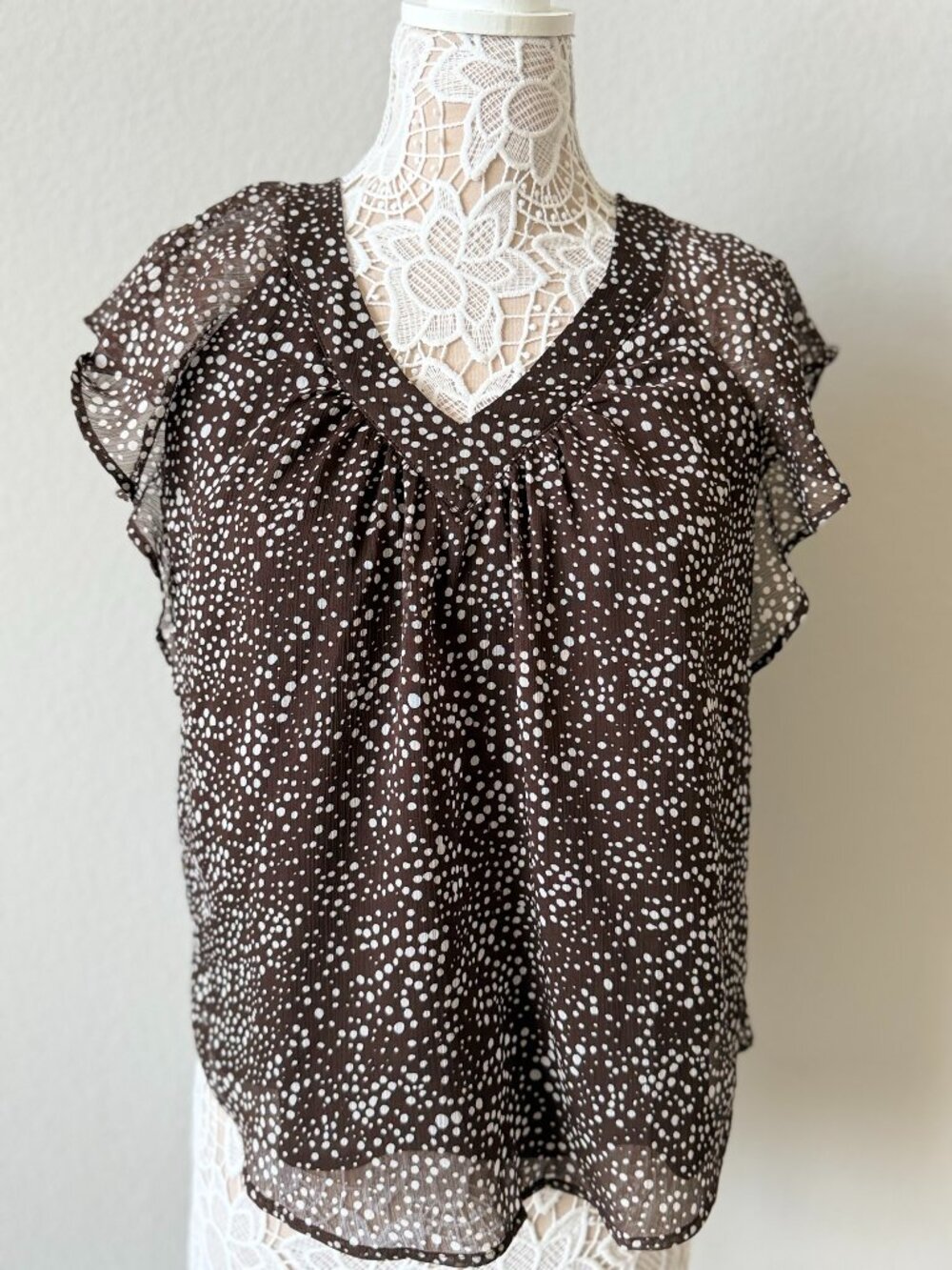 LOFT women’s blouse with polka dots. Size S